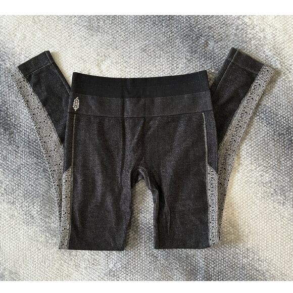 Free People Pants - Free People Movement Gray Low Rise 7/8 Length Leggings Size Medium Large